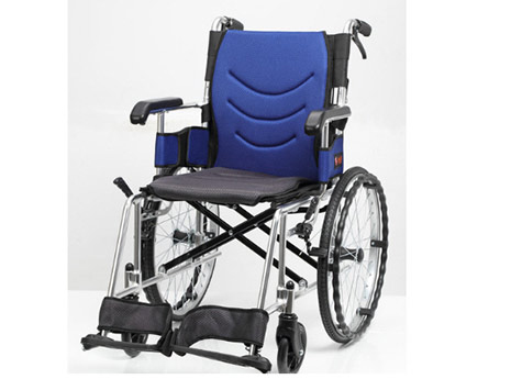 輕量輪椅jw230.jpg